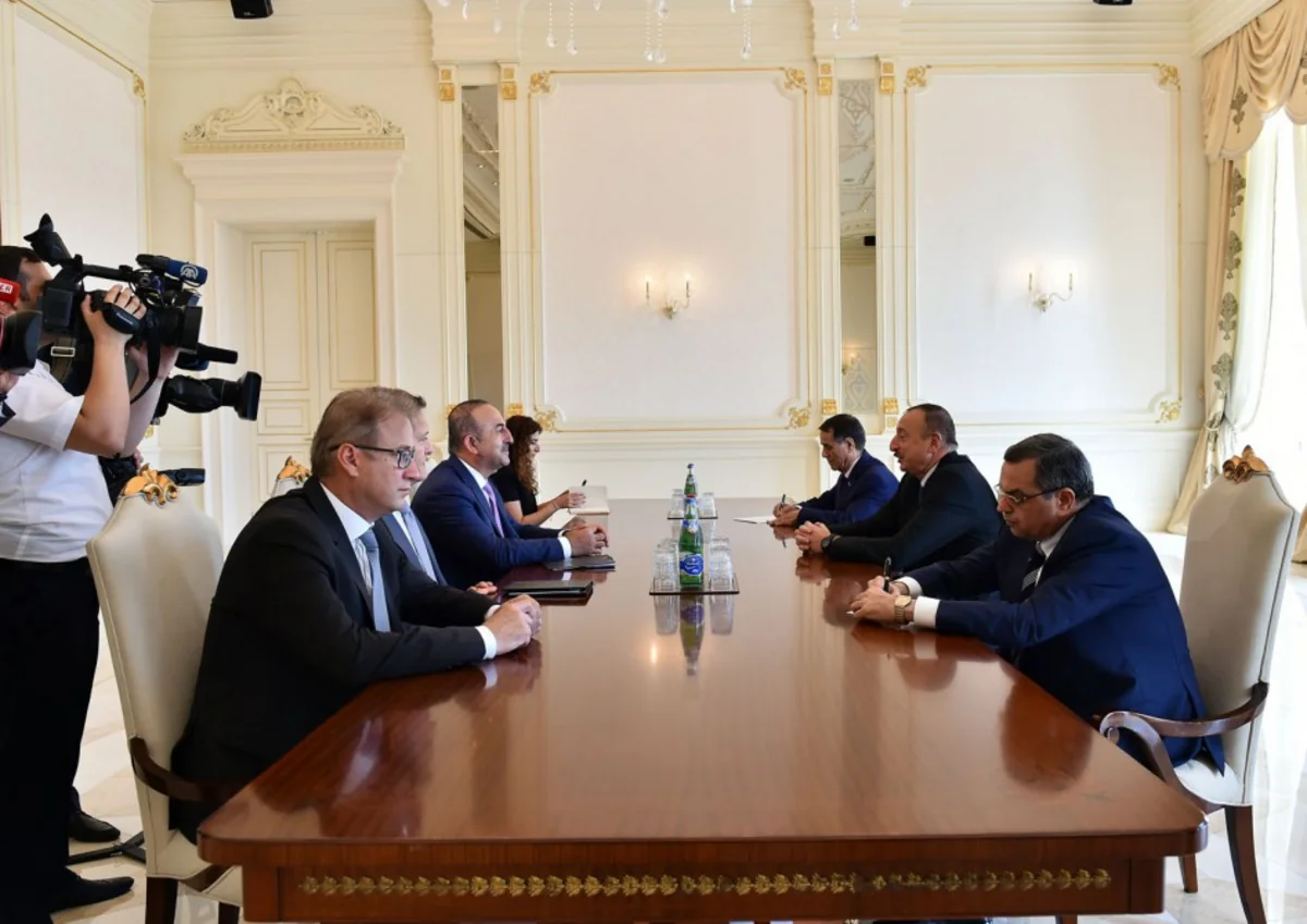 Президент Азербайджана принял главу МИД Турции