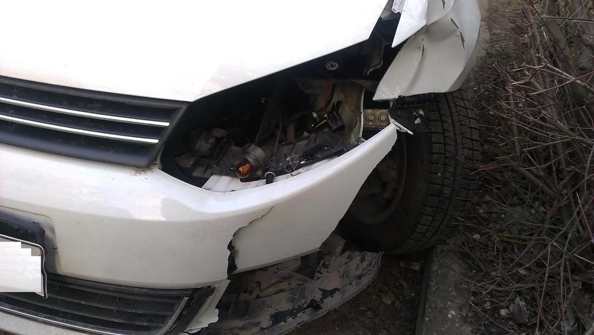 Yevlaxda avtomobil arxa düşüb, xəsarət alan var