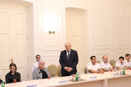 Baş Prokuror Vətən müharibəsində iştirak edən prokurorluq işçiləri ilə görüşüb