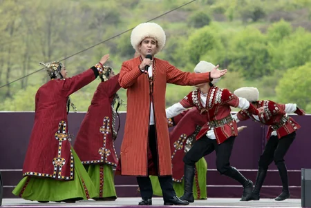 Cıdır düzündə “Xarıbülbül” festivalının açılış konserti olub