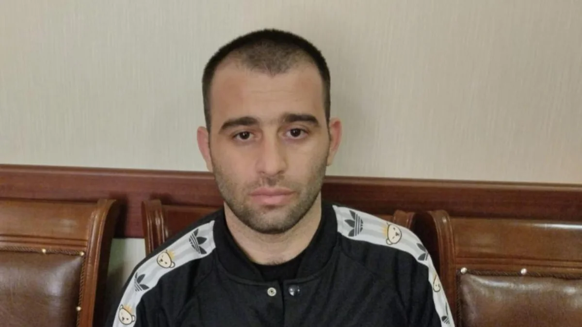 Naftalanda 80 min manatlıq oğurluq edərək Rusiyaya qaçan şəxs Azərbaycana gətirilib