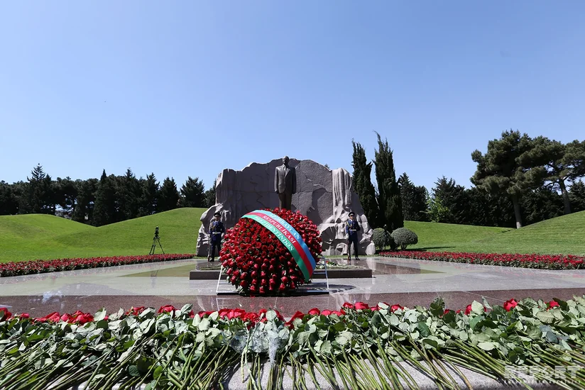 Исполняется 14 лет со дня смерти общенационального лидера Гейдара Алиева
