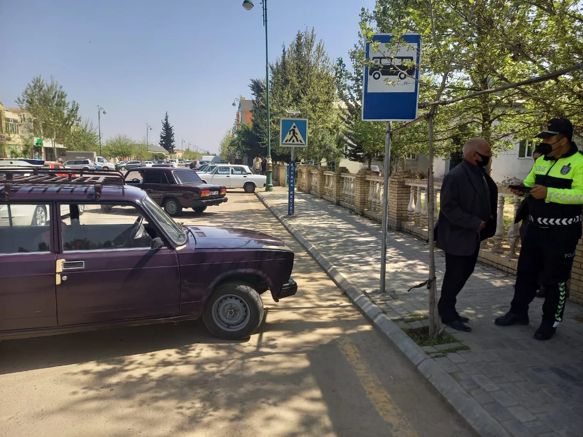 Biləsuvarda qayda pozan sürücülərə qarşı reyd keçirilib
