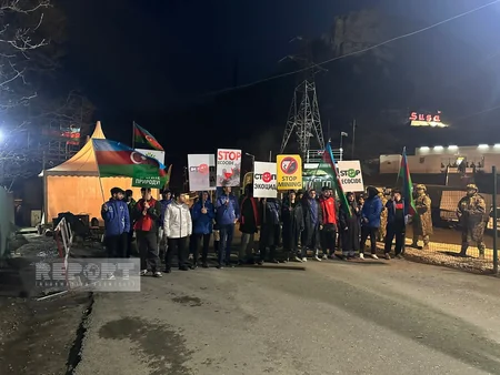 Xankəndi-Laçın yolu: Aksiya gecə saatlarında da davam edir, 118 avtomobil maneəsiz keçib