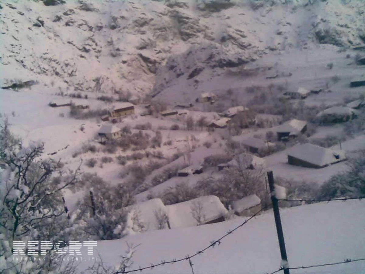 Lerikdə qar uçqununun altından çıxarılan 8 aylıq körpənin vəziyyəti normallaşıb - FOTO
