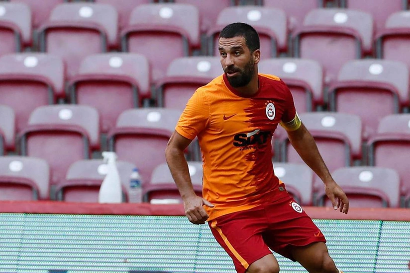Arda Turan: Bir millət, iki dövlət