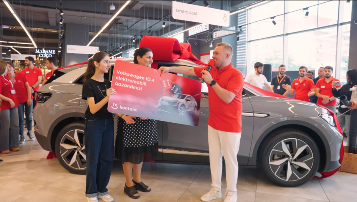 “Kontakt”ın “Şeş-qoşa” kampaniyasında birinci elektromobil uduldu