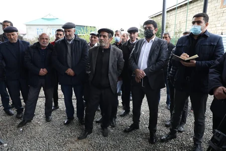 Cəlilabadda vətəndaşların qaz təchizatı ilə bağlı problemləri dinlənilib