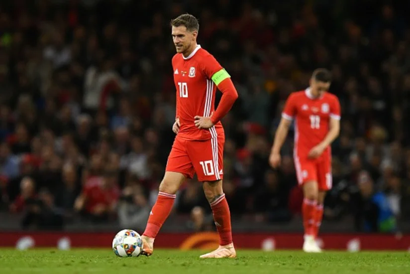 Arsenalın futbolçusu ailə məsələlərinə görə Uels millisinin düşərgəsindən ayrılıb