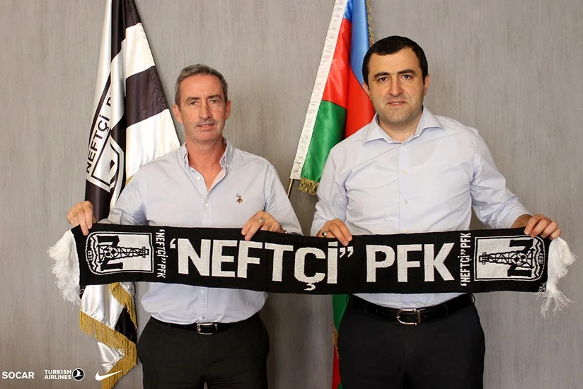 Neftçi ingiltərəli məşqçi ilə birillik müqavilə bağlayıb