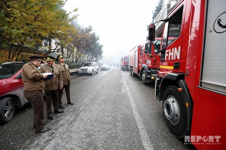 Bakıda biznes mərkəzində baş verən yanğın söndürülüb, 40 nəfər təxliyyə olunub - YENİLƏNİB - 2