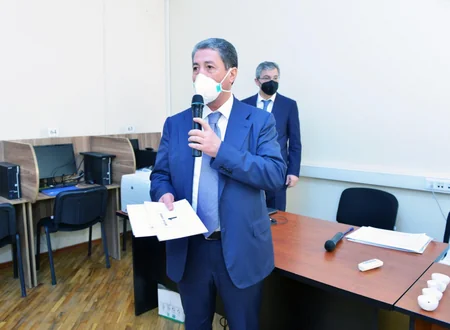 Hakimliyə namizədlərlə yazılı imtahan keçirilib
