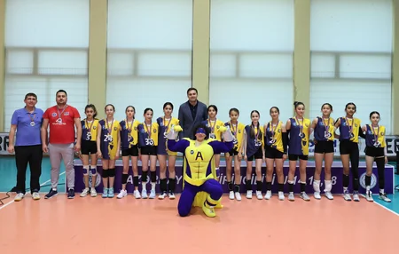 14 yaşadək voleybolçular arasında Azərbaycan çempionatına yekun vurulub