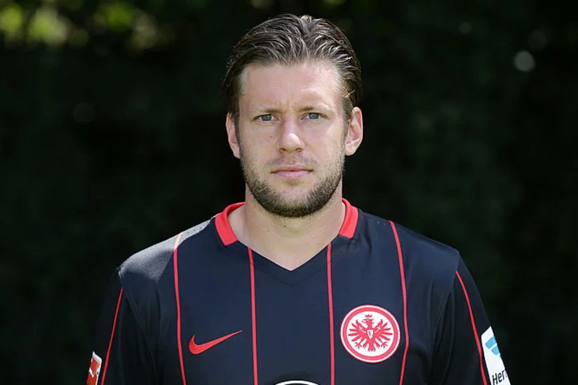 Almaniya klubunun futbolçusunda xərçəng xəstəliyi aşkarlanıb