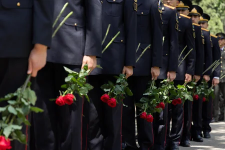 DİN-in kursantları Fəxri xiyabanda Ulu Öndər Heydər Əliyevin məzarını ziyarət ediblər