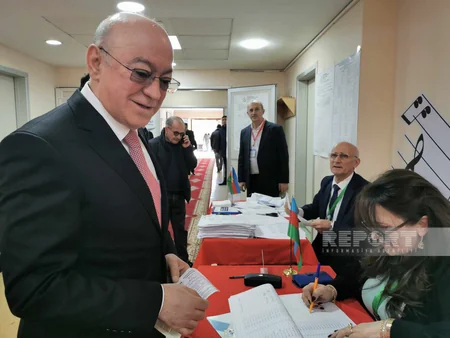 Kəmaləddin Heydərov səs verib