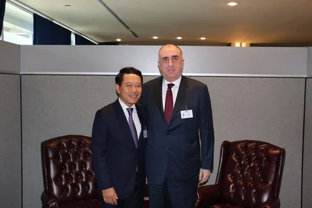 Elmar Məmmədyarov Nyu-Yorkda Laos, Nepal və Şri-Lankanın XİN başçıları ilə görüşüb