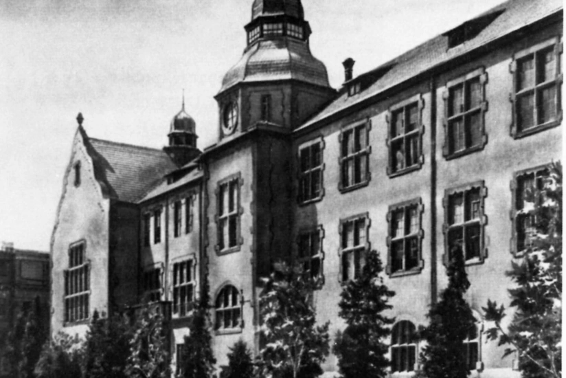 BDU-da ilk dərsin başlamasından 100 il ötür