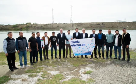 Nazir BP-nin regional prezidenti ilə birgə Samuxda ağac əkib