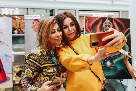 A canvas of collaboration: Indian motifs come alive at Azerbaijani Painting Workshop
