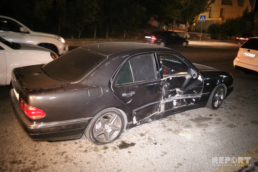 Bakıda iki maşın toqquşub, 15 yaşlı yeniyetmə ağır xəsarət alıb - FOTO
