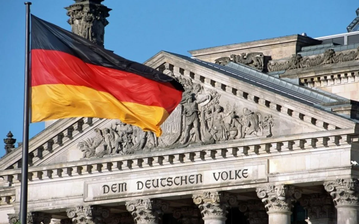 Germany threatens Russia with tough economic sanctions