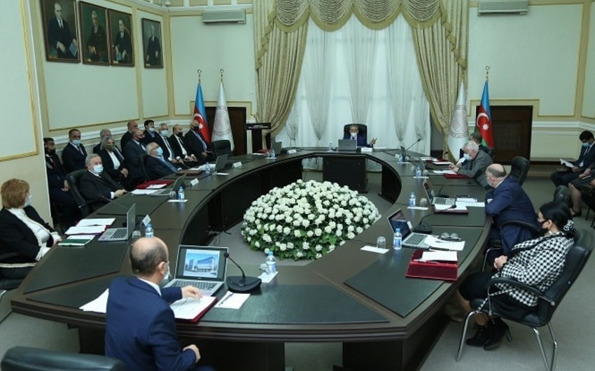 AMEA alimlərinin sudan səmərəli istifadəyə dair Dövlət Proqramının layihəsi müzakirə olunub