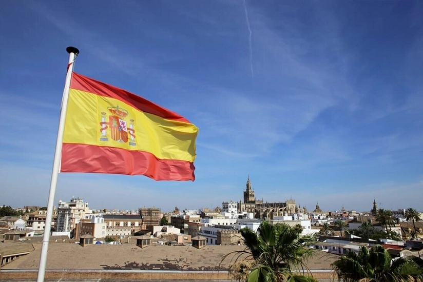 Tourists vaccinated against COVID to visit Spain from June 7
