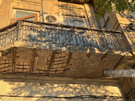 Yasamalda memarlıq abidəsinin eyvanının uçmasına münasibət bildirilib