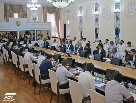 Azərbaycan Özbəkistan və Tacikistanla Orta Dəhlizə yeni yüklərin cəlb olunmasını müzakirə edib