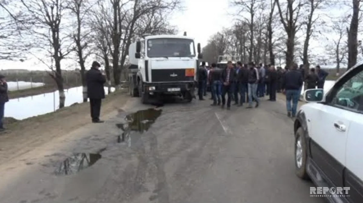В Джалилабаде автоцистерна попала в ДТП, пострадали 4 человека