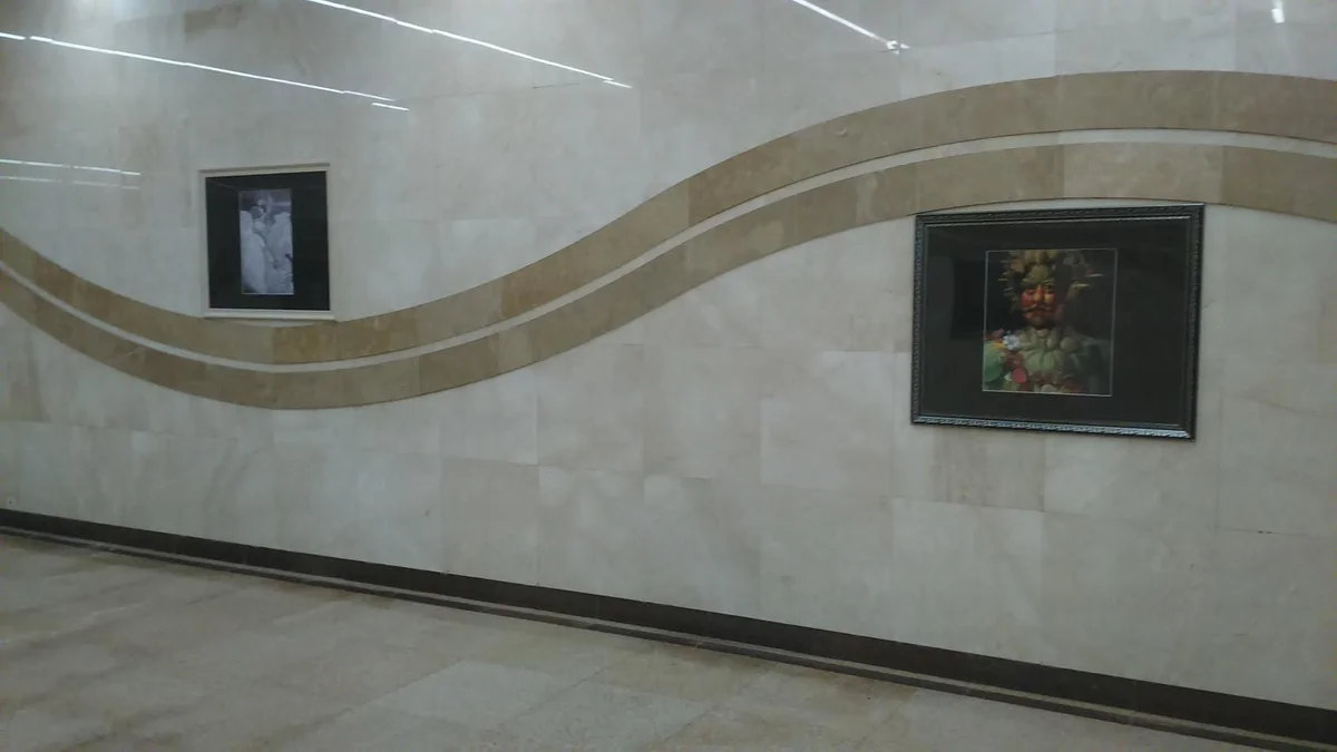 İmperator II Rudolf Bakı metrosunda