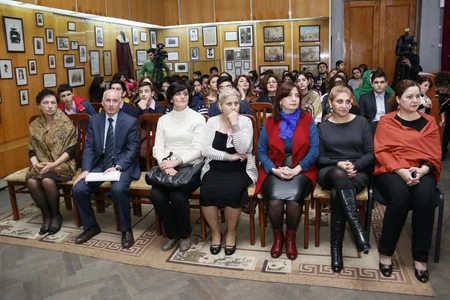 Teatr Muzeyində Bəxtiyar Vahabzadənin 90 illik yubileyi qeyd olunub