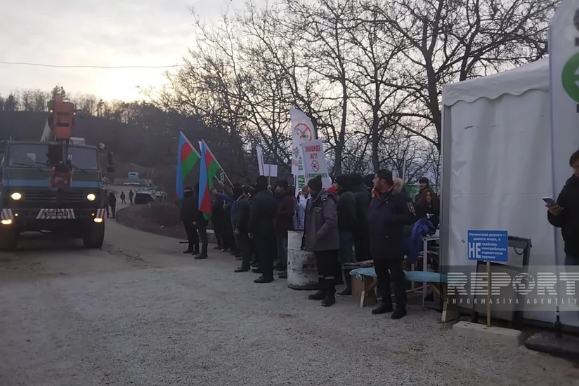 На дороге Ханкенди-Лачын в течение дня созданы условия для проезда 26 автомобилей миротворцев и МККК