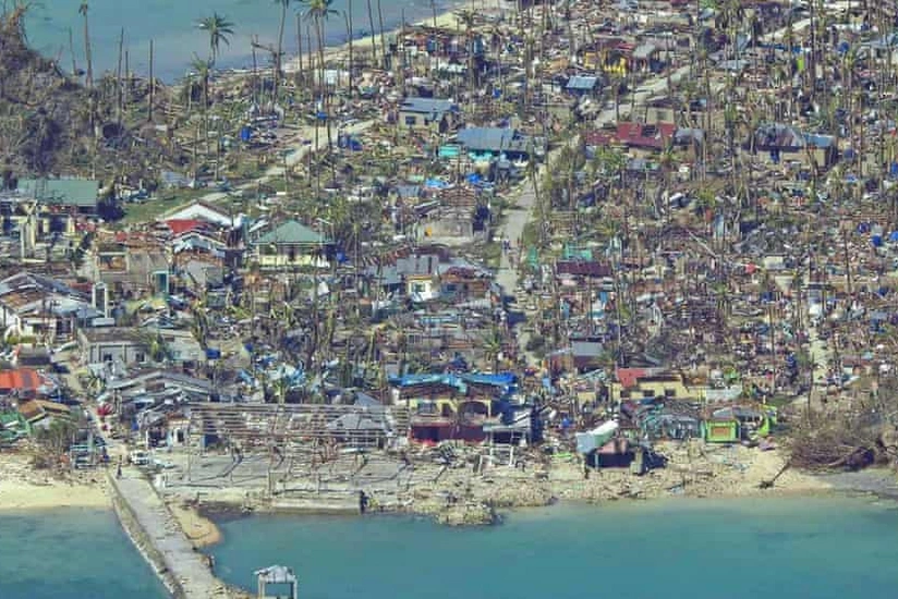 Devastating typhoon kills over 100 in Philippines