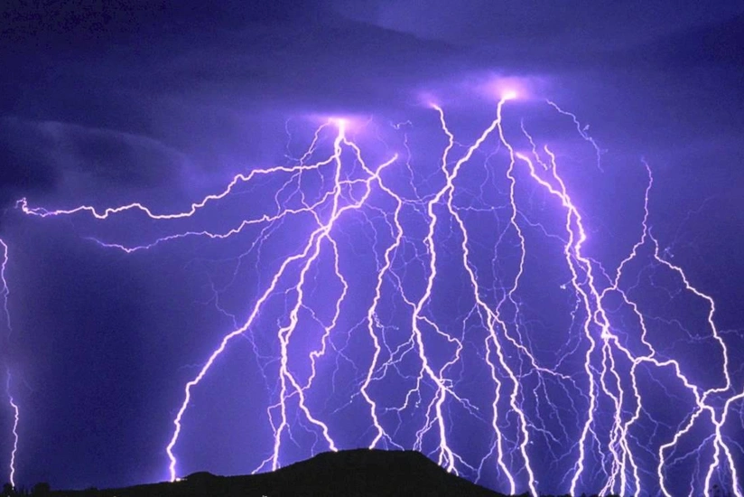 Lightning struck a plane flying from Kutaisi to Thessaloniki