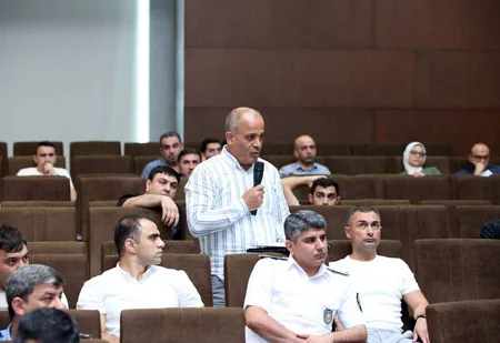 Azərbaycan gömrüyündə bəyanetmə zamanı yaranan çətinliklər müzakirə edilib