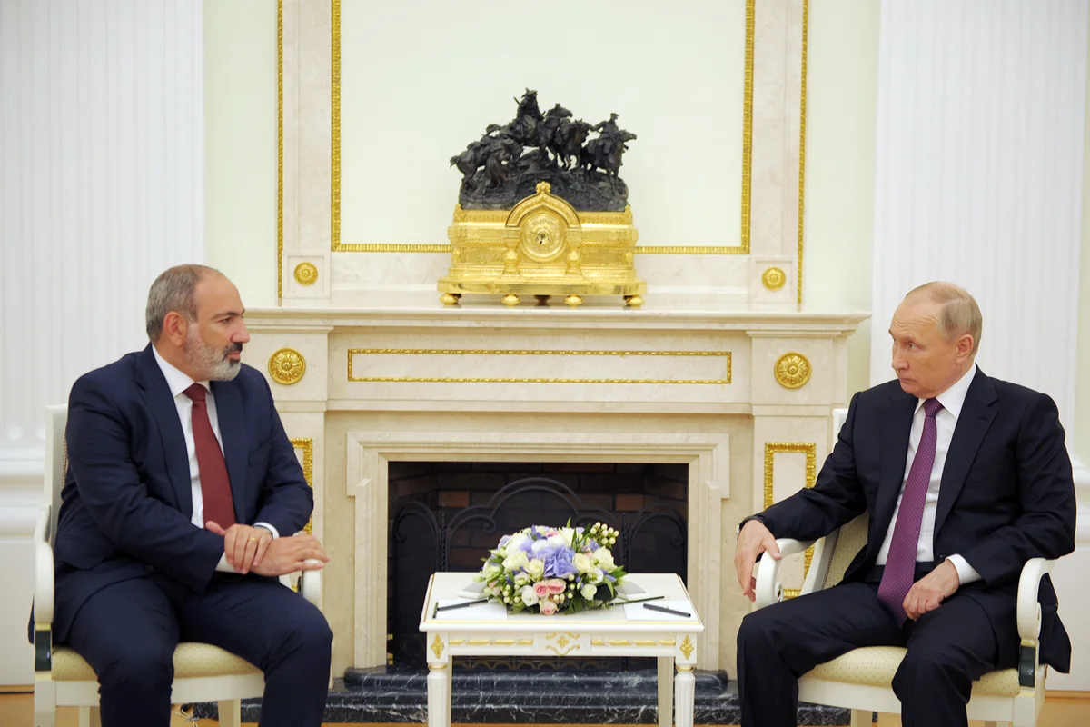Putin, Pashinyan discuss Karabakh