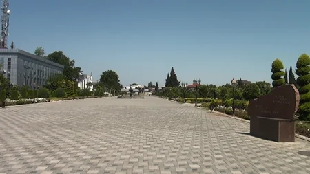 Polis Lənkəranda edilən sərt karantin rejimini qaydalarına nəzarət edir