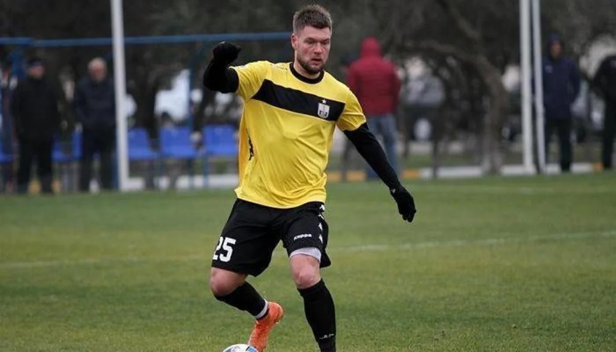 Neftçidən ayrılan futbolçu Ukrayna klubuna keçib