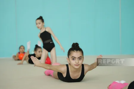 Bölgə gimnastlarının Milli Gimnastika Arenasında məşqləri davam edir