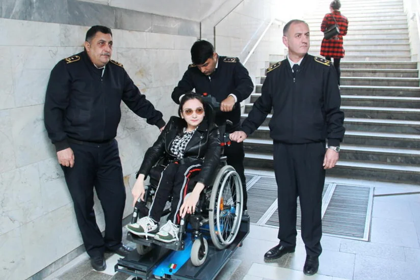 Bakı metrosunda əlil arabalarının daşınması üçün xüsusi qurğu quraşdırılması nəzərdə tutulur