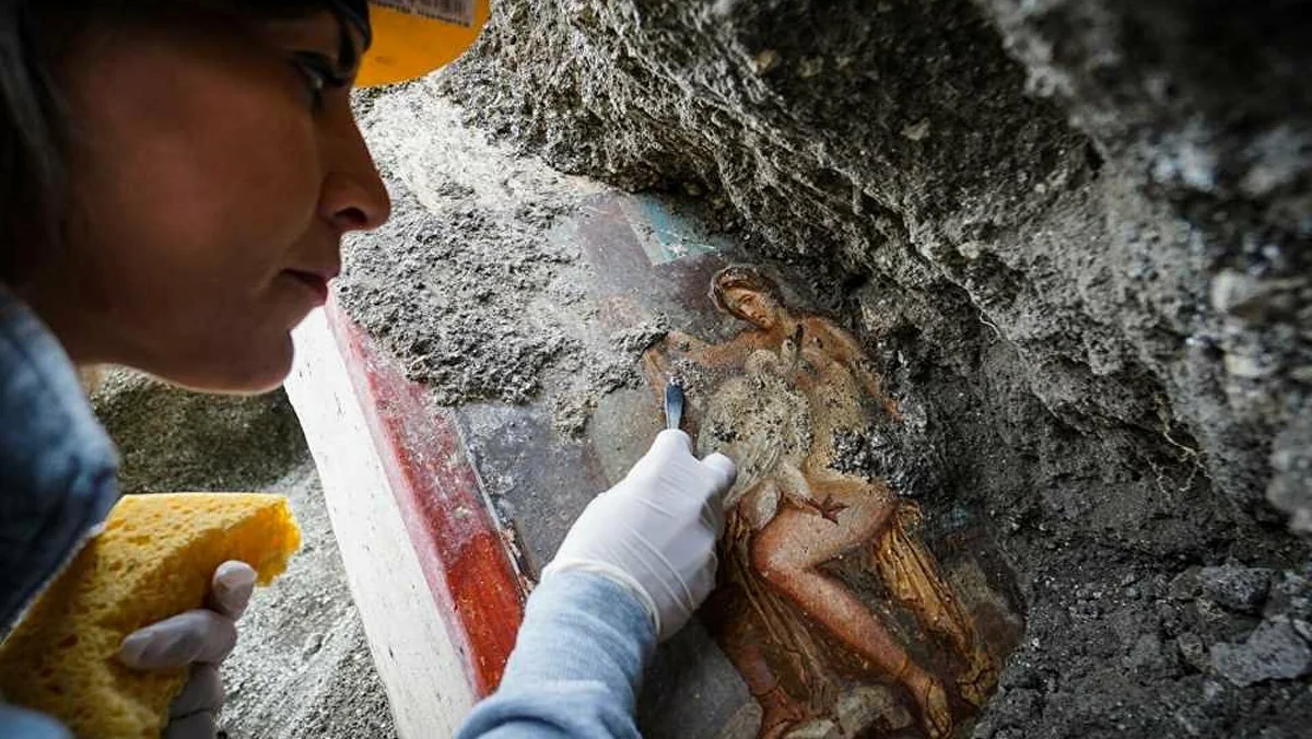 Robots to engage in restoration of frescos in Pompeii