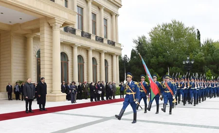 Azərbaycanda Venesuela Prezidenti Nikolas Maduronun rəsmi qarşılanma mərasimi olub