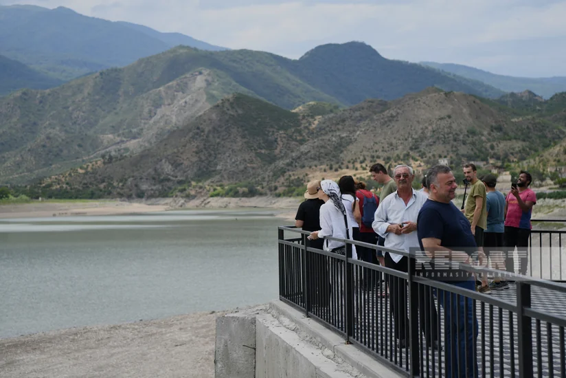 Известные путешественники посетили Суговушанское водохранилище