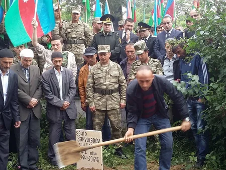 Azərbaycanın şəhid olan hərbi qulluqçusu dəfn edilib - FOTO - VİDEO