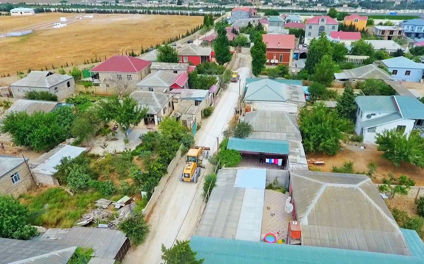 Xəzər rayonundakı küçə və yollarda təmir işləri aparlır