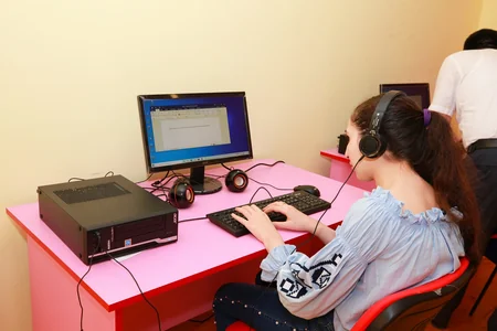 Gözdən əlilliyi olan 50 nəfərə sosial reabilitasiya və bərpa xidmətləri göstərilib