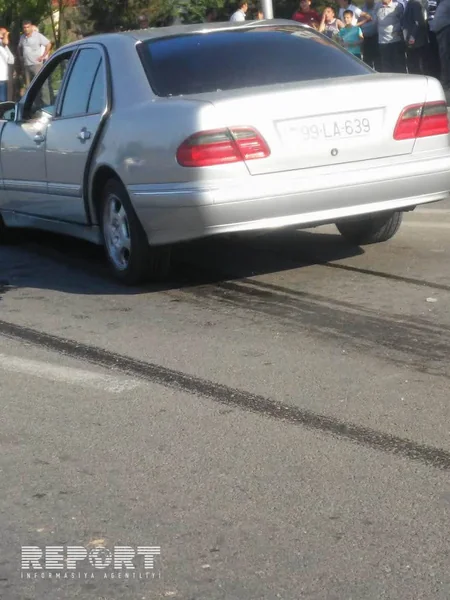 Mingəçevirdə iki avtomobil toqquşub, xəsarət alan var - FOTO