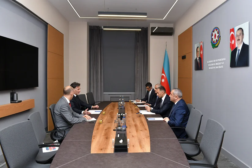 Azerbaijan, International Road Transport Union mull Middle Corridor development